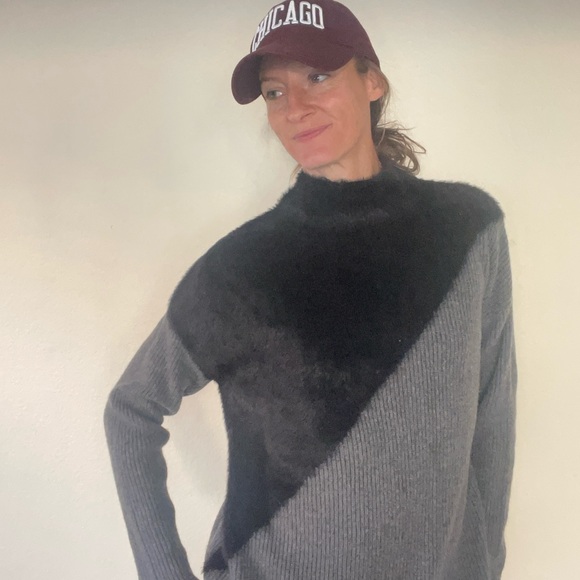 Vince Camuto Black and Gray Cowl Neck Sweater - Picture 4 of 9